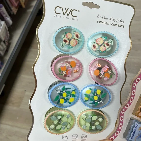 NWT ⚜️🌺⚜️ CWC Floral Themed Bag Clips Set of 8 - Picture 4 of 5